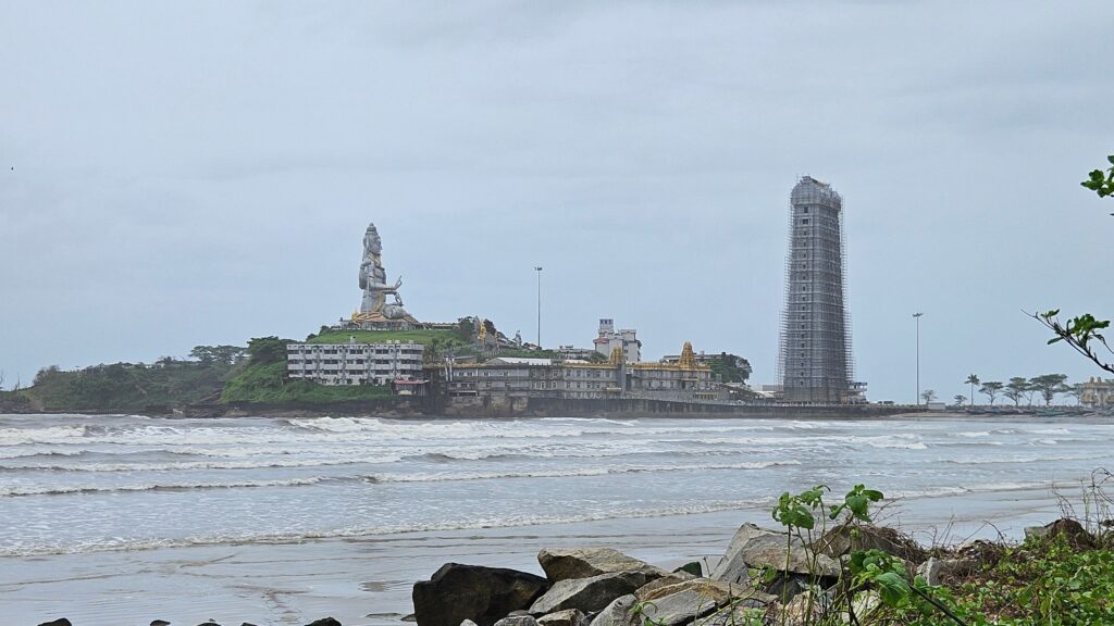 The iconic Shiva temple of Murdeshwar