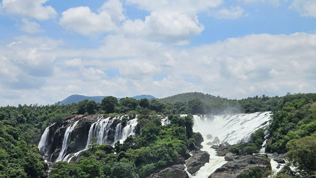 Barachukki falls in full flow
