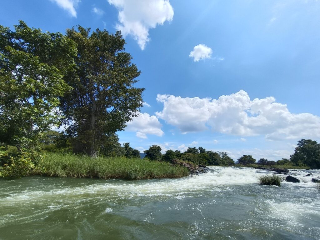 Hidden riverbed spot near Barachukki falls