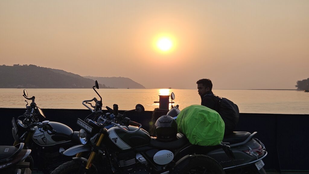 The ferry ride to Veldur