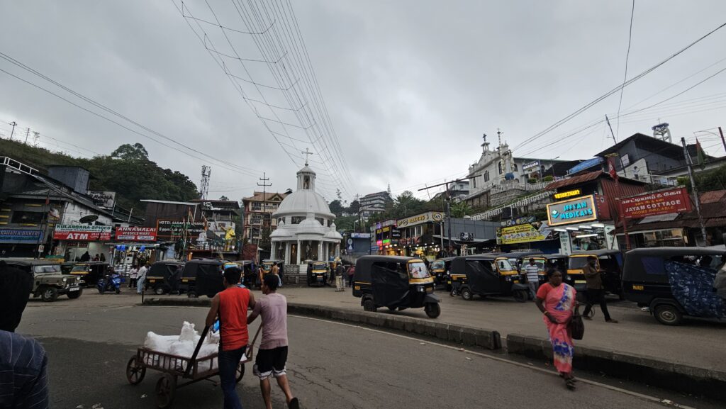 Munnar town - Munnar bike trip