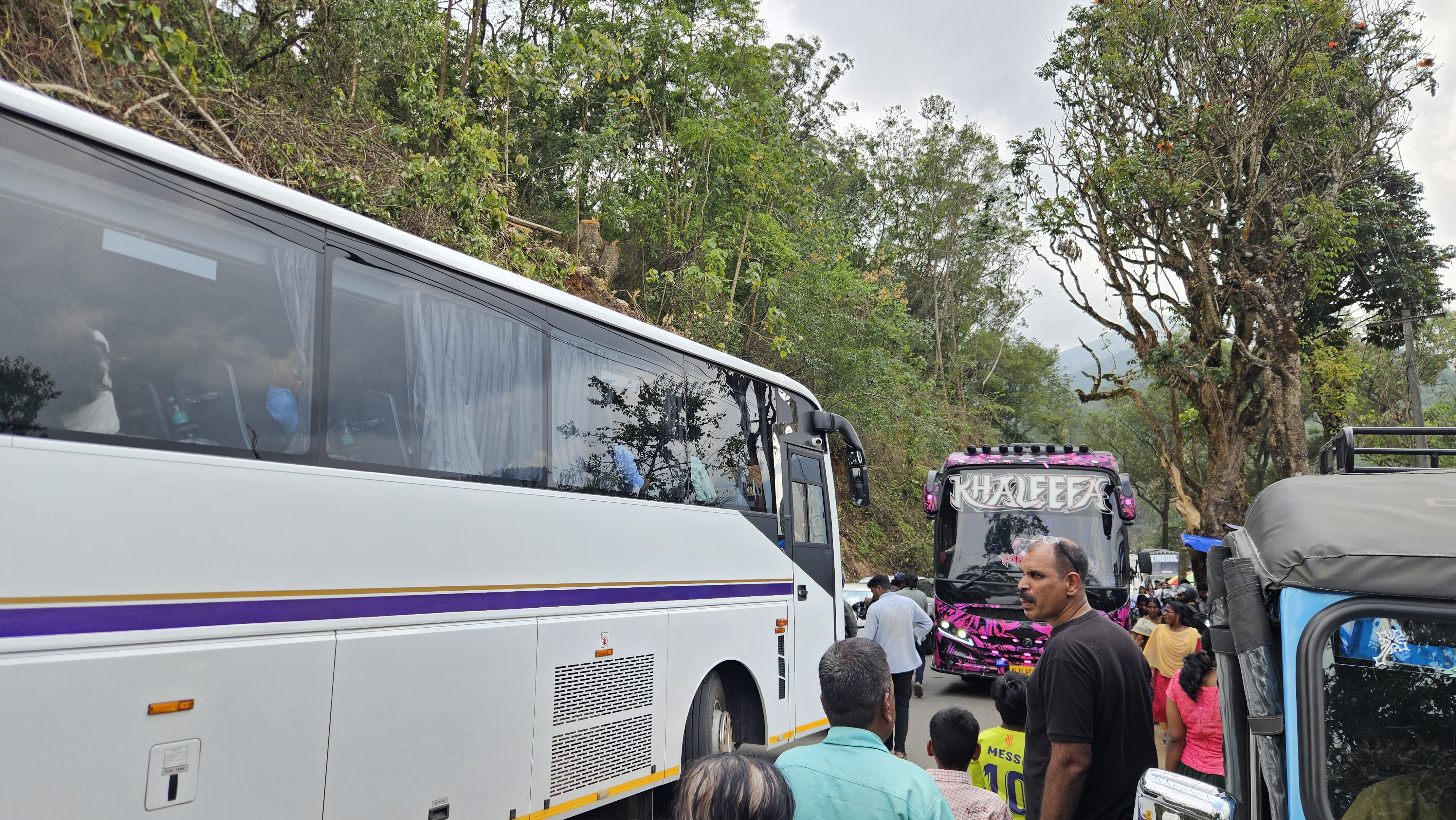 Crowd - Munnar bike trip