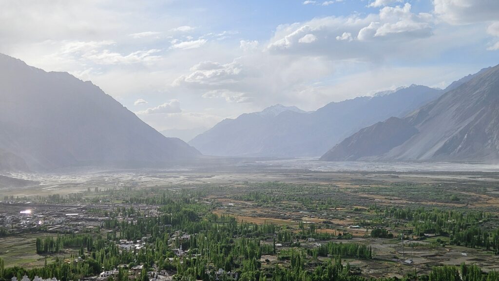 Khardung La Nubra Valley Pangong itinerary - Hunder