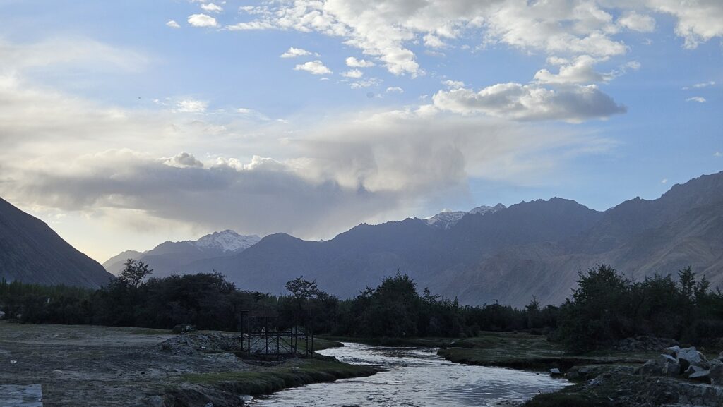 Khardung La Nubra Valley Pangong itinerary - Hunder