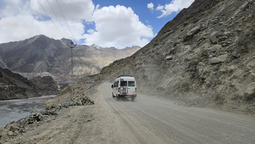 Khardung La Nubra Valley Pangong itinerary - riding to skyok war memorial